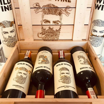Wild Wine 4* 0,75l - skrzynka drewniana